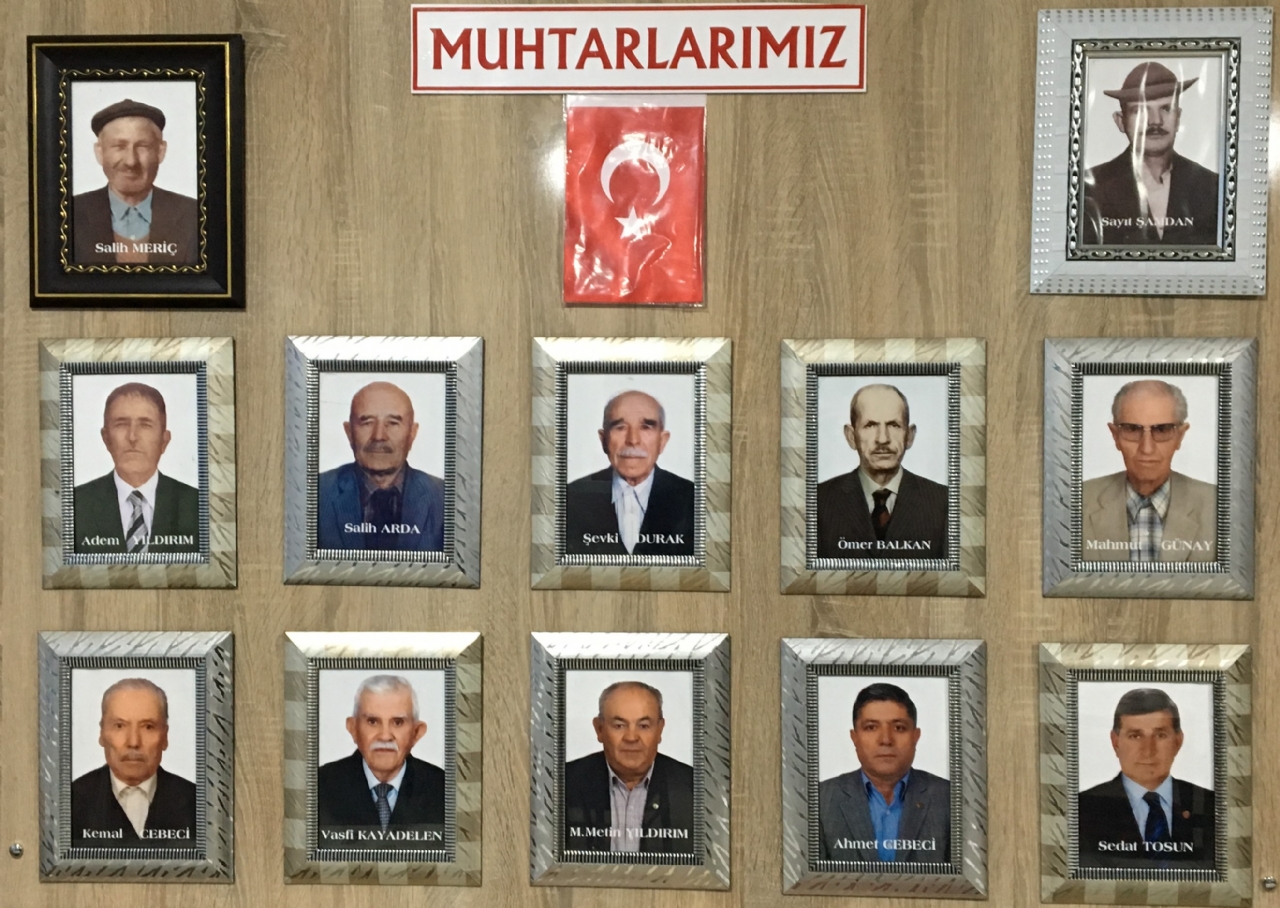 Önceki Dönem Muhtarlarımızın  Fotolarını büyük olarak görmek için Buraya tıklayın.