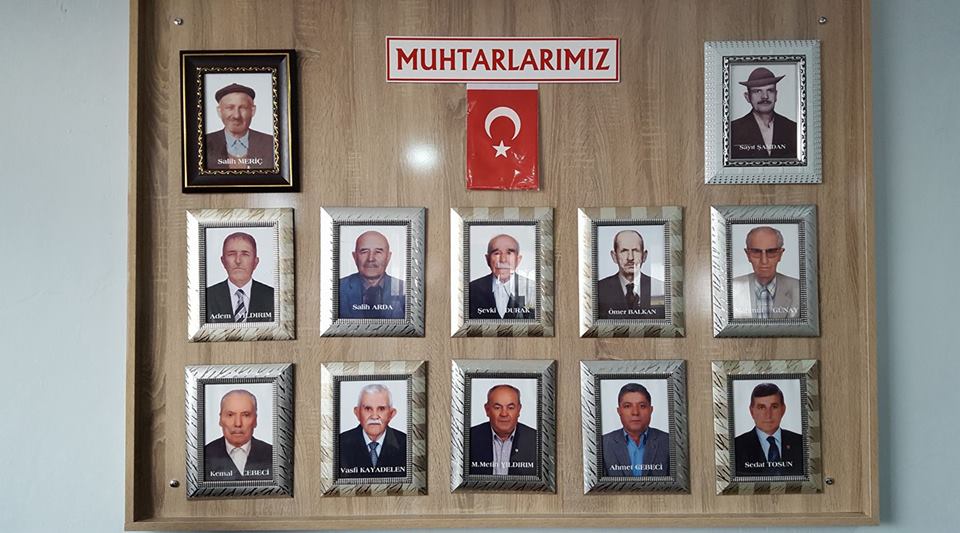 Önceki Dönem Muhtarlarımızın Fotoğrafları Köy Kahvesinde